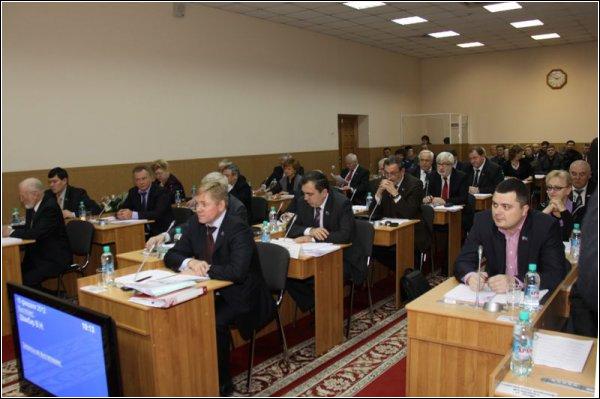 Депутатов областной Думы сократят
