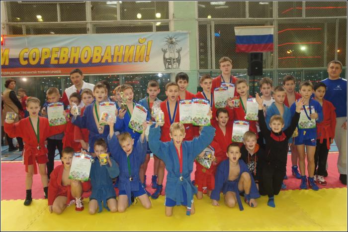 Юные самбисты из Кандалакши стали призерами турнира в Оленегорске