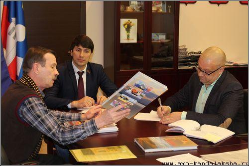 В честь 15-летия партии "Единая Россия" глава Кандалакшского района провел прием граждан