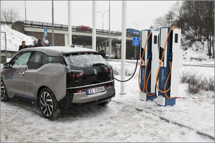 Норвежские автовладельцы переходят на электричество